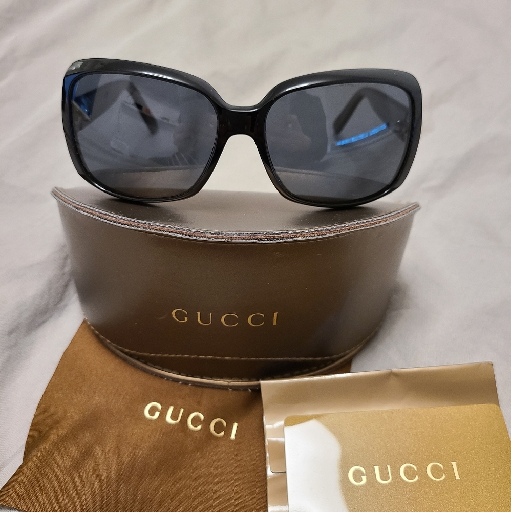 Gucci sunglasses GG-3207-S - D28HD